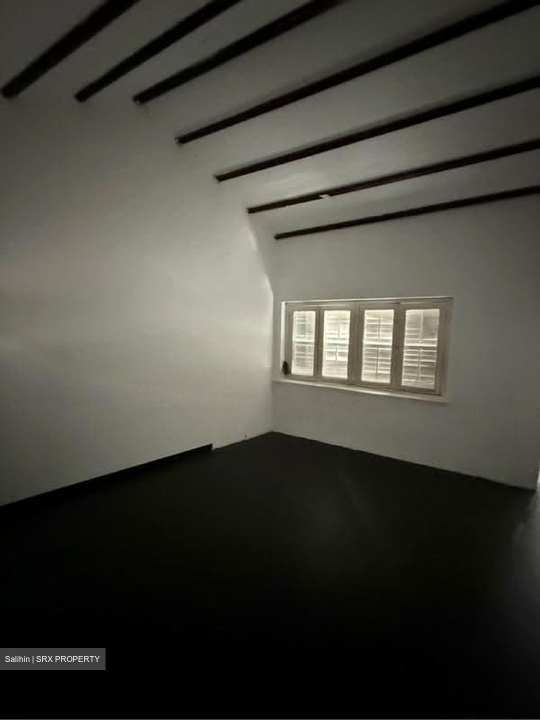 North Bridge Road (D7), Office #621556041